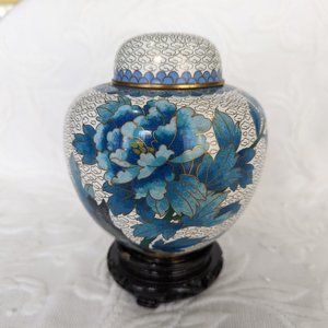 cloisone  ginger jar w/lid